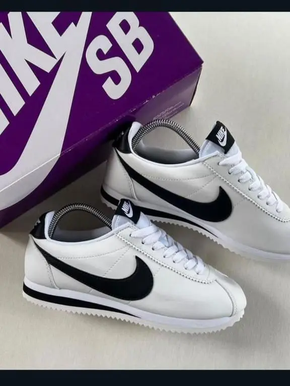 Nike Cortez D2  750.webp